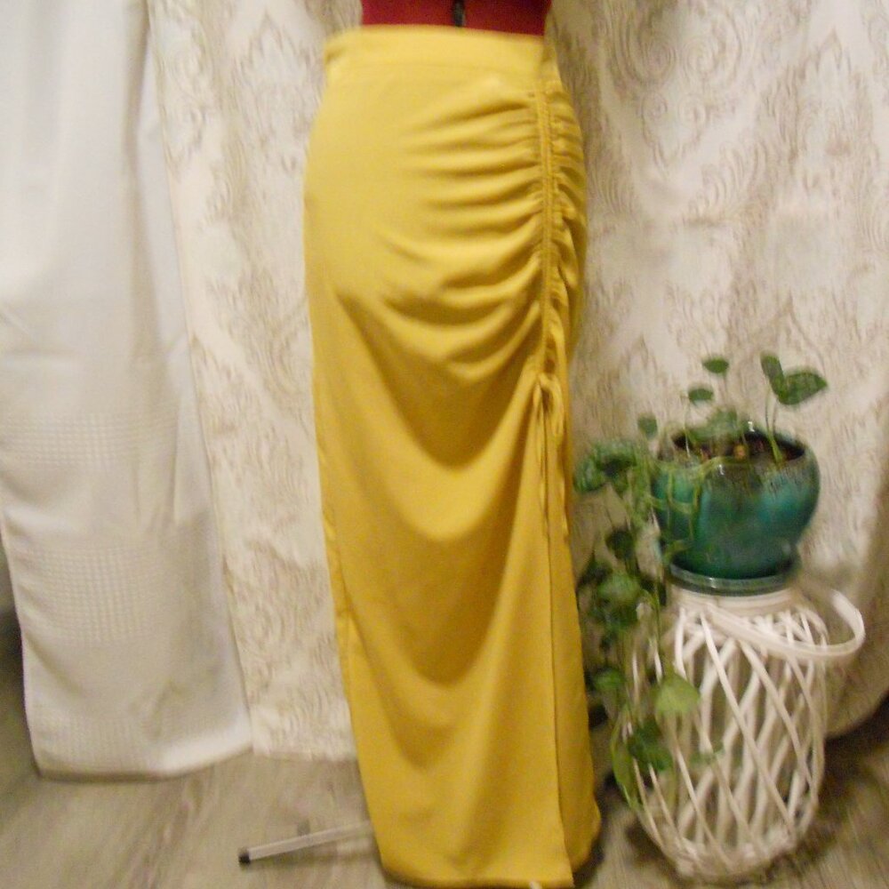 Know One Cares S Tellow Maxi Skirt Side Ruching